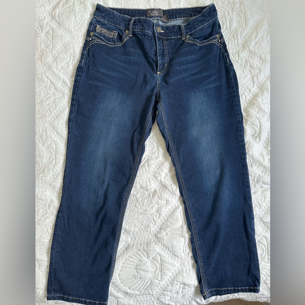 Chicos so lifting jeans crop embellishment size 1